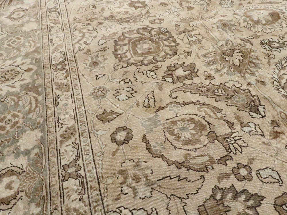 Antique Persian Tabriz Carpet, No.23968 - Galerie Shabab