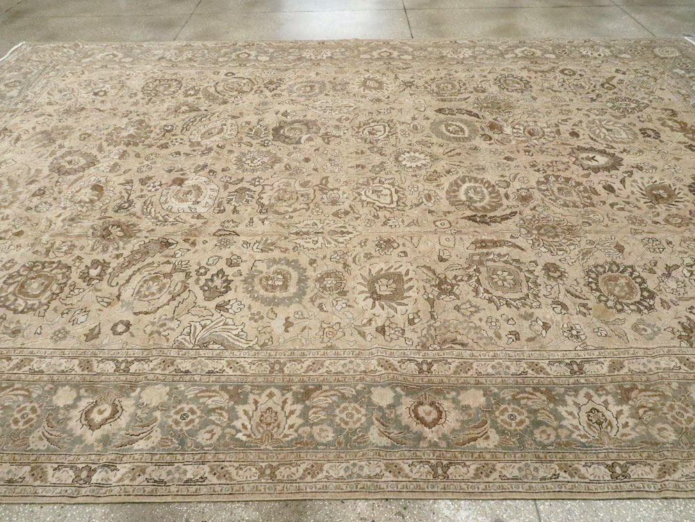 Antique Persian Tabriz Carpet, No.23968 - Galerie Shabab