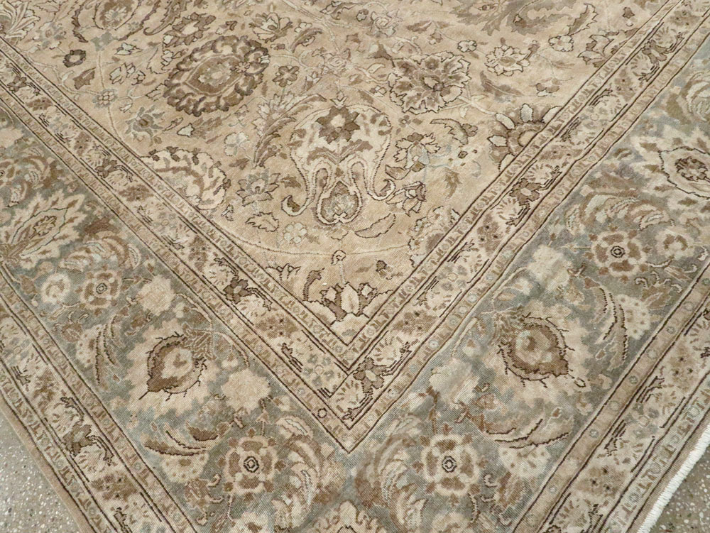 Antique Persian Tabriz Carpet, No.23968 - Galerie Shabab