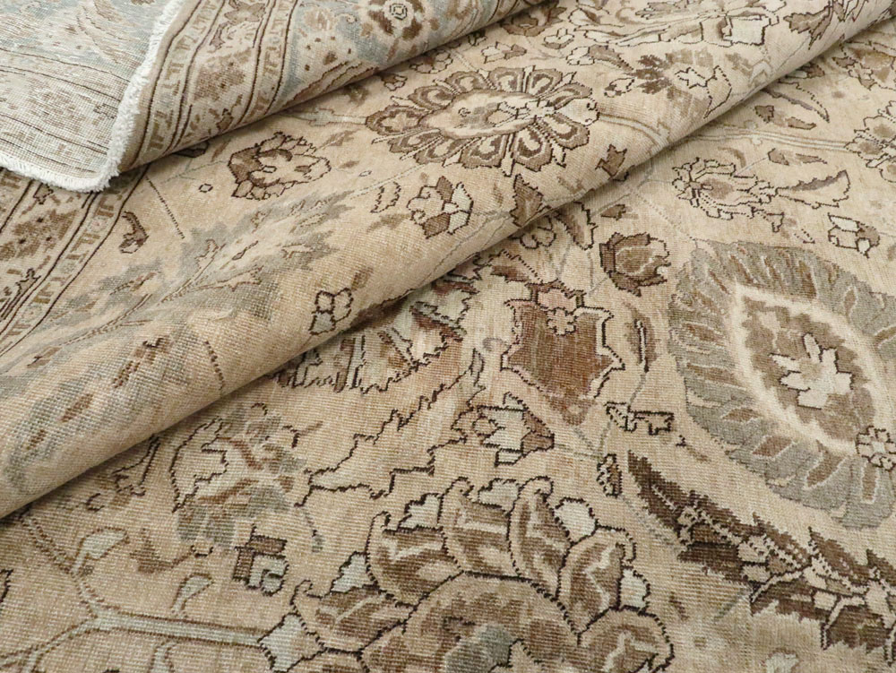 Antique Persian Tabriz Carpet, No.23968 - Galerie Shabab
