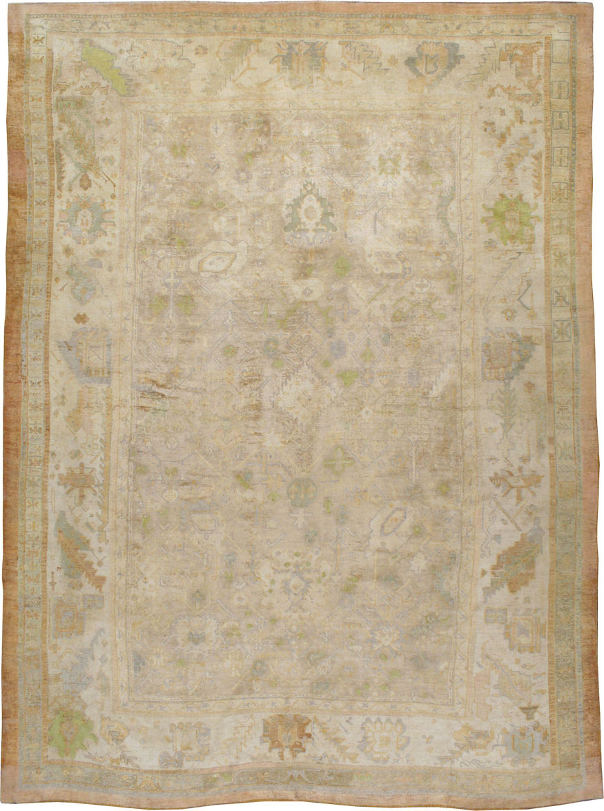 Antique Turkish Oushak Carpet, No.23978 - Galerie Shabab