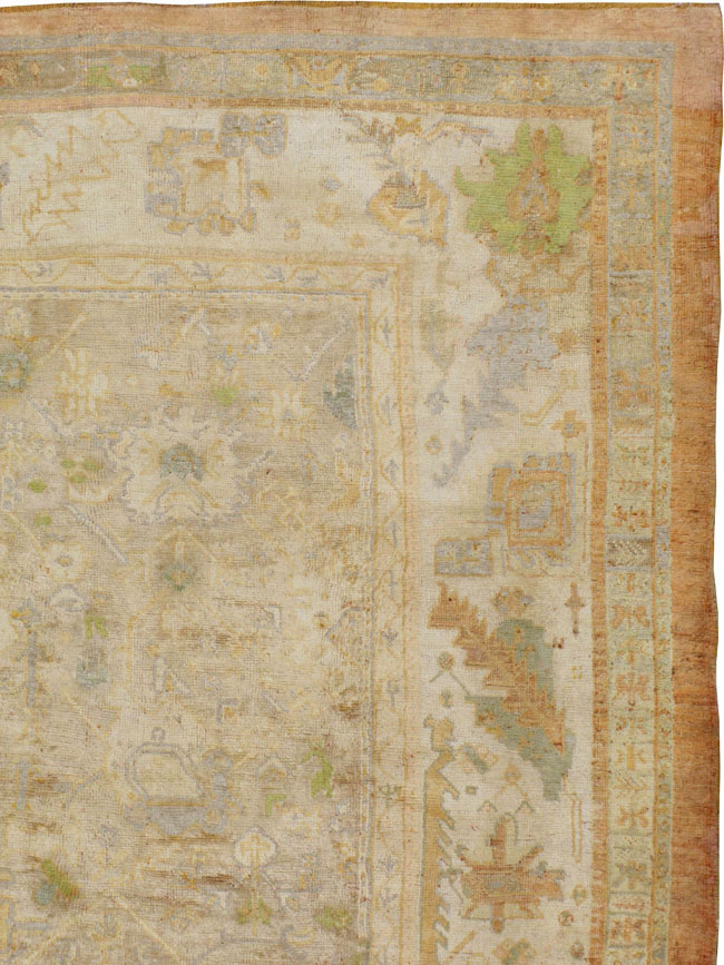 Antique Turkish Oushak Carpet, No.23978 - Galerie Shabab