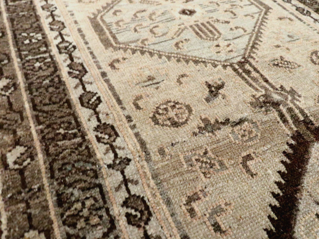 Vintage Persian Malayer Runner, No.23987 - Galerie Shabab