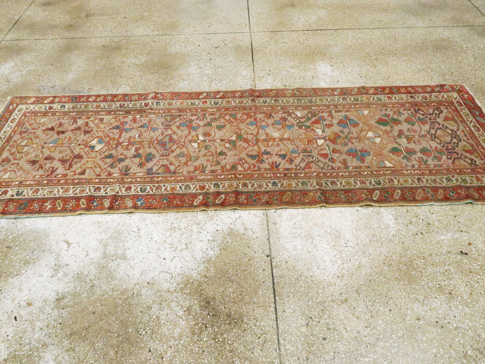 Vintage Persian Kurdish Runner, No.23996 - Galerie Shabab