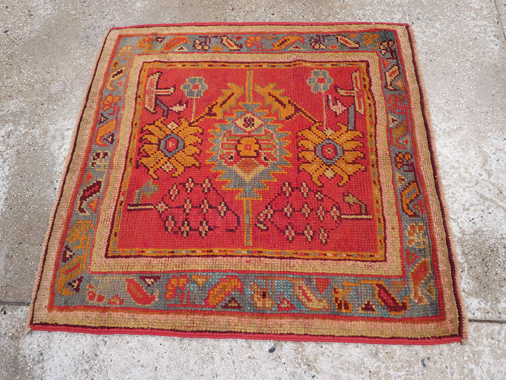 Antique Turkish Oushak Square Throw Rug, No.23999 - Galerie Shabab