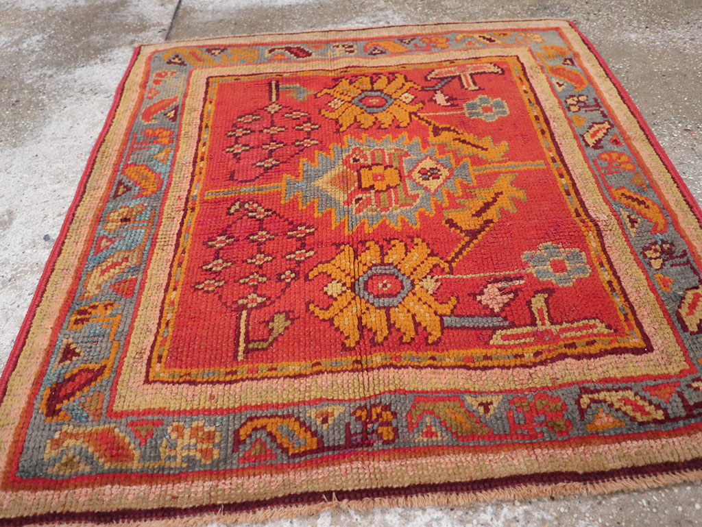 Antique Turkish Oushak Square Throw Rug, No.23999 - Galerie Shabab