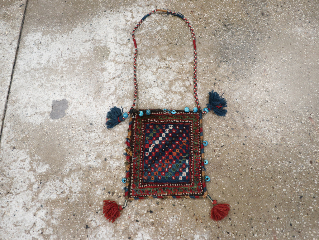Vintage Persian Shiraz Bag, No.24015 - Galerie Shabab