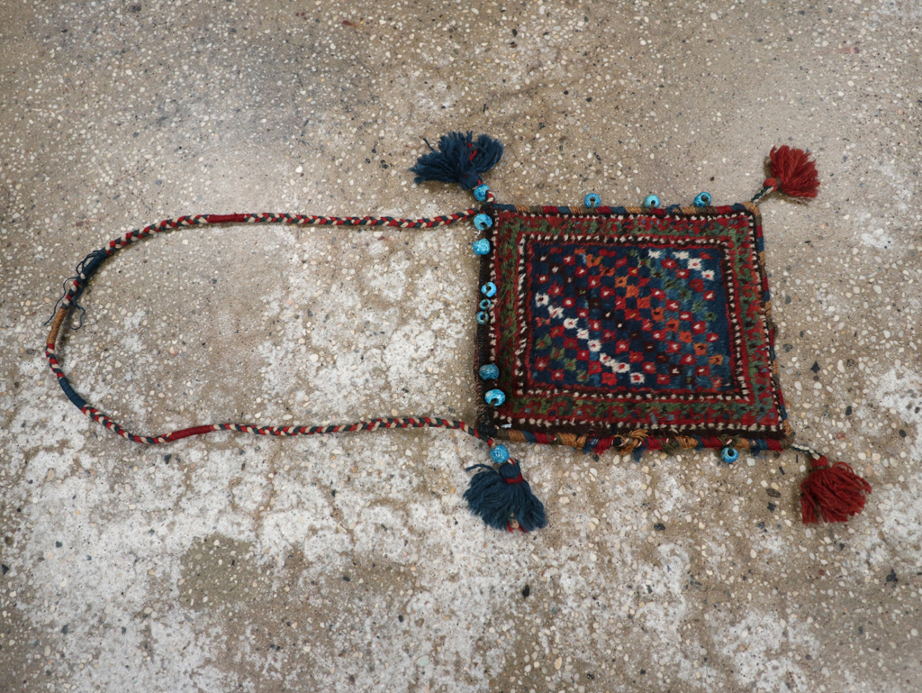 Vintage Persian Shiraz Bag, No.24015 - Galerie Shabab