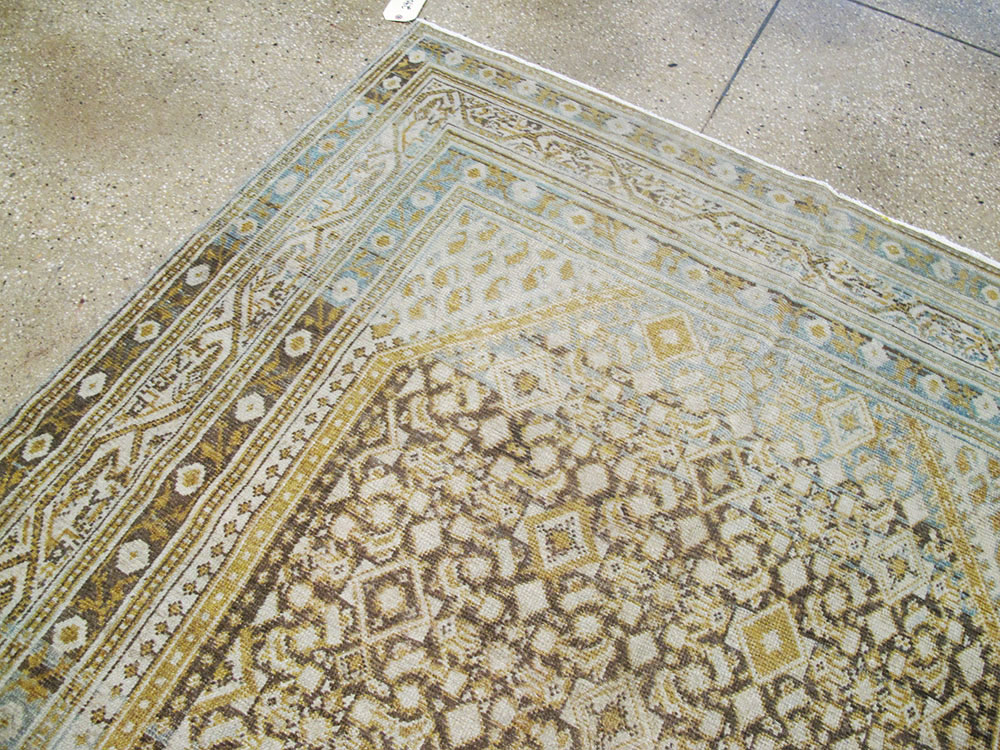 Vintage Persian Malayer Gallery Carpet, No.24022 - Galerie Shabab