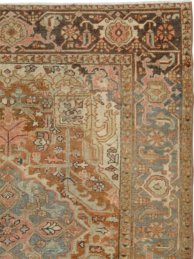 Antique Persian Heriz Rug, No.24026 - Galerie Shabab