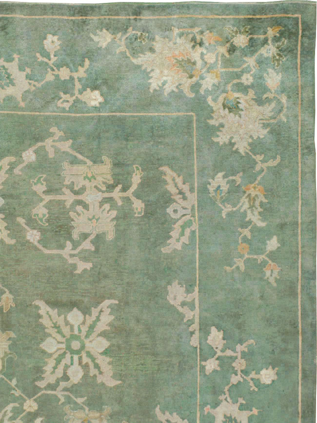 Antique Turkish Oushak Carpet, No.24032 - Galerie Shabab