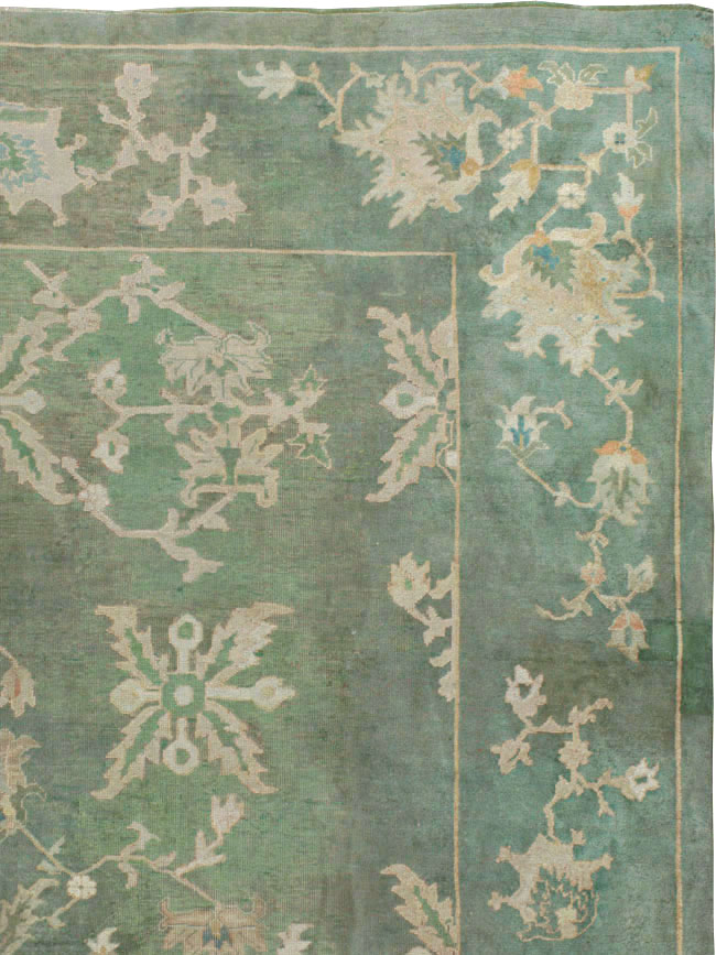 Antique Turkish Oushak Carpet, No.24032 - Galerie Shabab