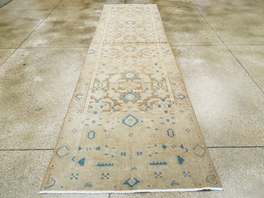 Vintage Persian Malayer Runner, No.24039 - Galerie Shabab