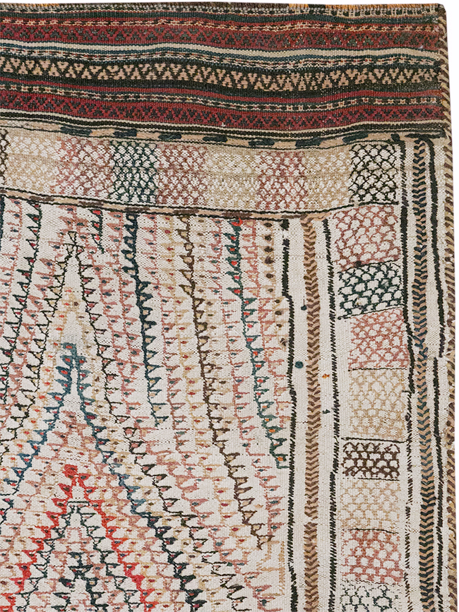 Vintage Persian Flatweave Kilim Throw Rug, No.24045 - Galerie Shabab