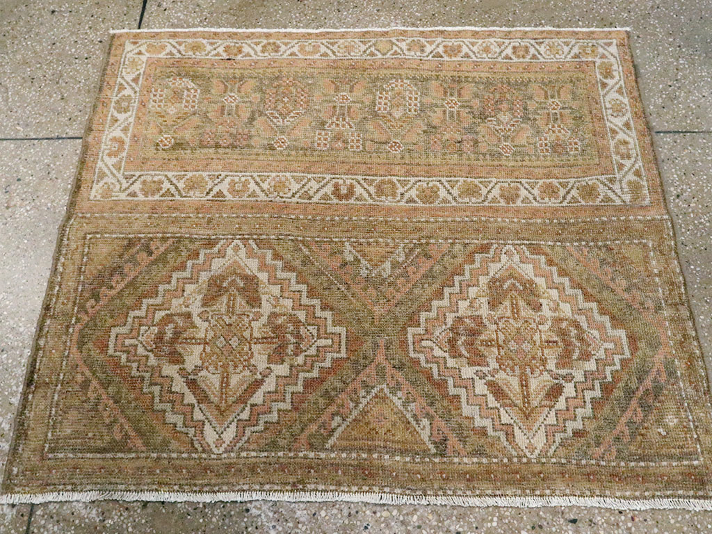 Antique Persian Kurdish Rug, No.24050 - Galerie Shabab