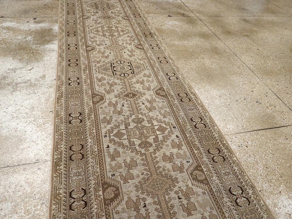 Antique Persian Shiraz Long Runner, No.24051 - Galerie Shabab
