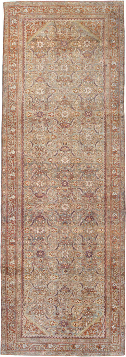 Antique Persian Mahal Gallery Carpet, No.24066 - Galerie Shabab