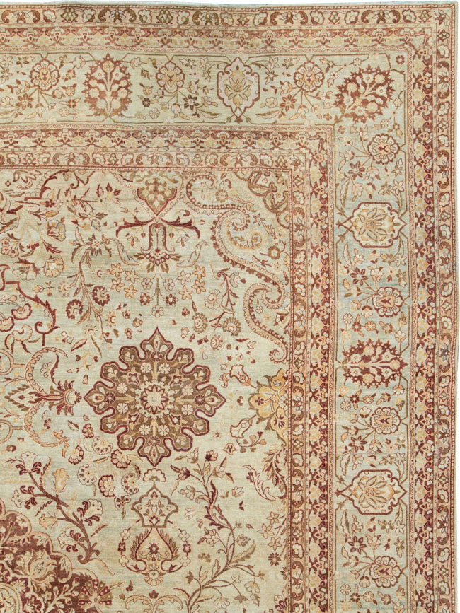 Antique Persian Lavar Kerman Carpet, No.24067 - Galerie Shabab