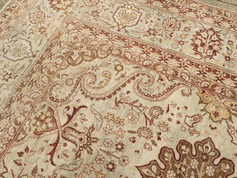 Antique Persian Lavar Kerman Carpet, No.24067 - Galerie Shabab