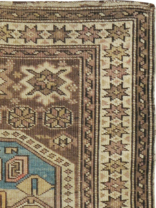 Antique Caucasian Shirvan Rug, No.24068 - Galerie Shabab