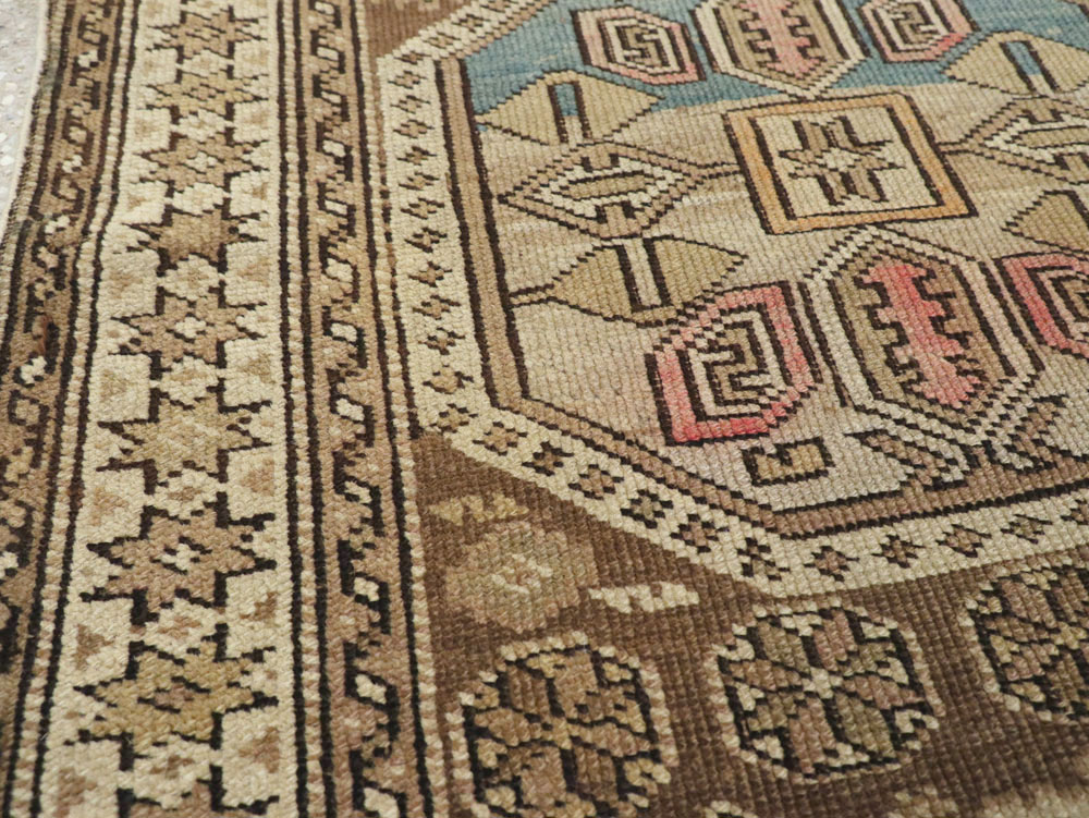 Antique Caucasian Shirvan Rug, No.24068 - Galerie Shabab