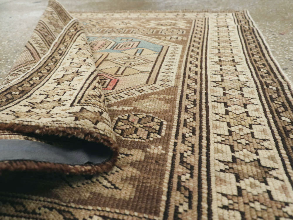 Antique Caucasian Shirvan Rug, No.24068 - Galerie Shabab