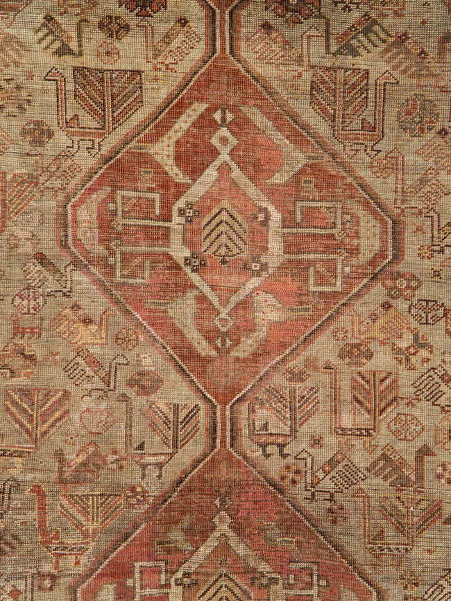 Antique Persian Shiraz Accent Rug, No.24072 - Galerie Shabab