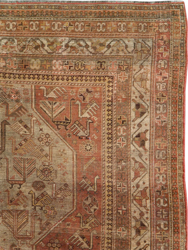 Antique Persian Shiraz Accent Rug, No.24072 - Galerie Shabab