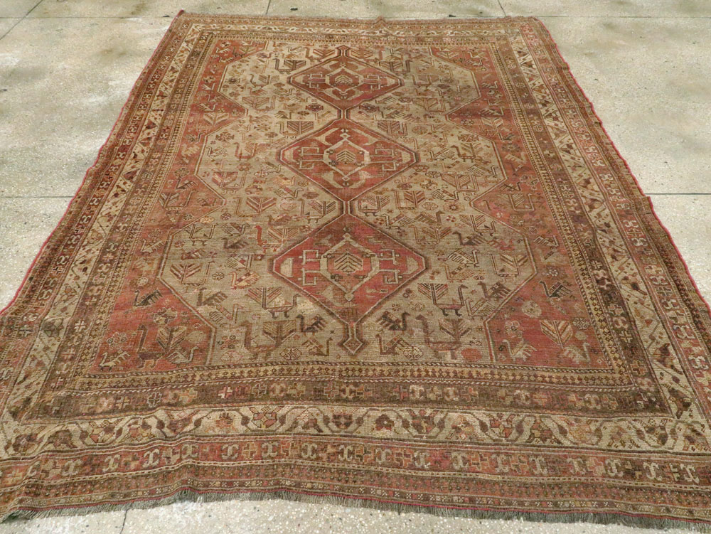 Antique Persian Shiraz Accent Rug, No.24072 - Galerie Shabab