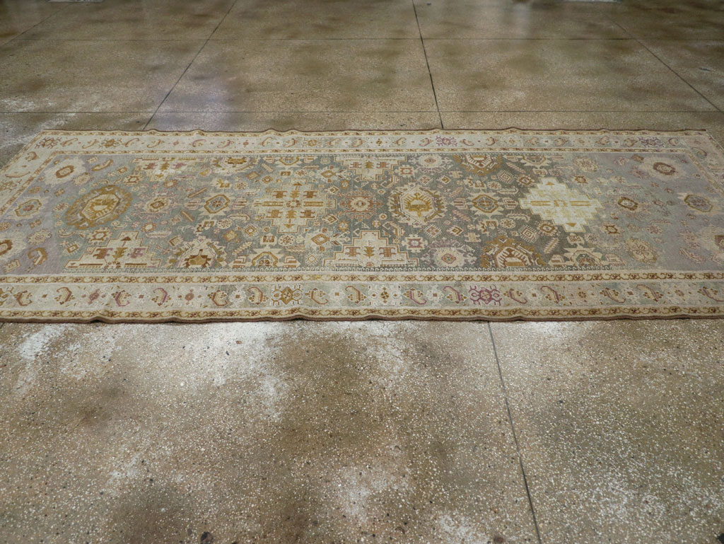 Antique Persian Malayer Wide Gallery Runner, No.24083 - Galerie Shabab