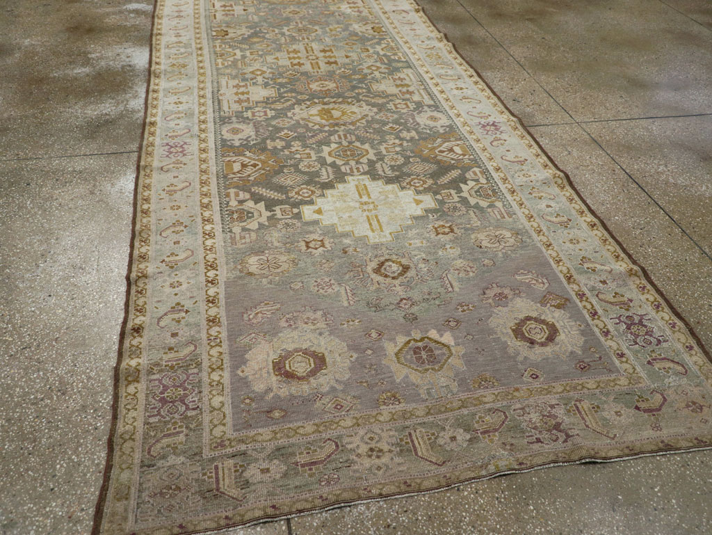 Antique Persian Malayer Wide Gallery Runner, No.24083 - Galerie Shabab