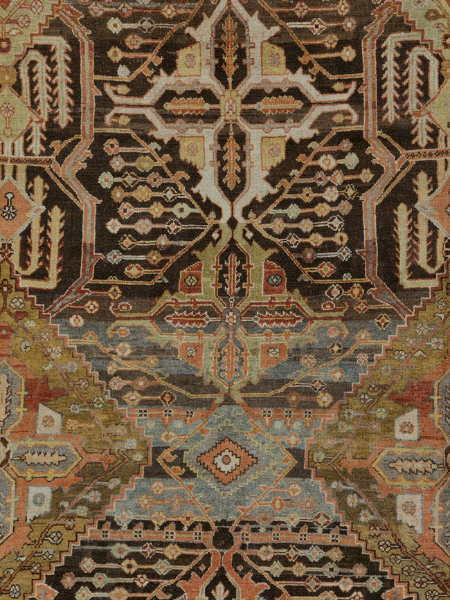 Antique Persian Bakhtiari Carpet, No.24087 - Galerie Shabab