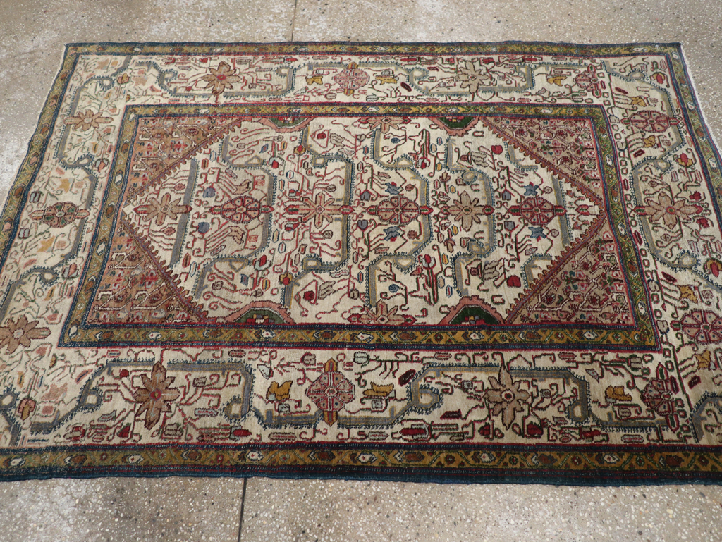 Antique Indian Agra Rug, No.24099 - Galerie Shabab