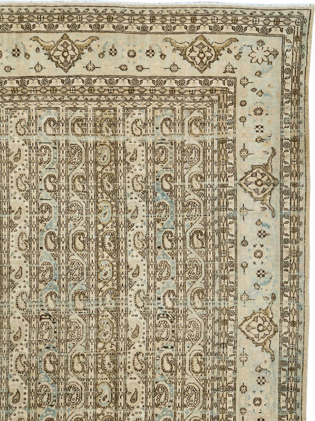 Vintage Persian Quom Room Size Carpet, No.24103 - Galerie Shabab