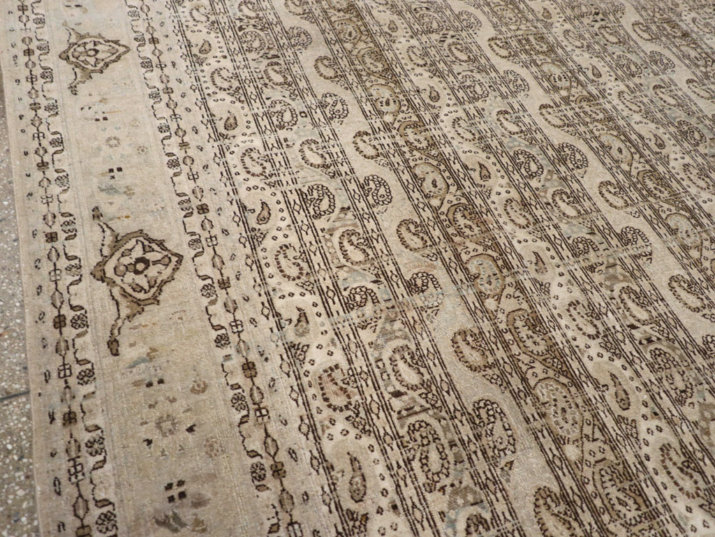 Vintage Persian Quom Room Size Carpet, No.24103 - Galerie Shabab