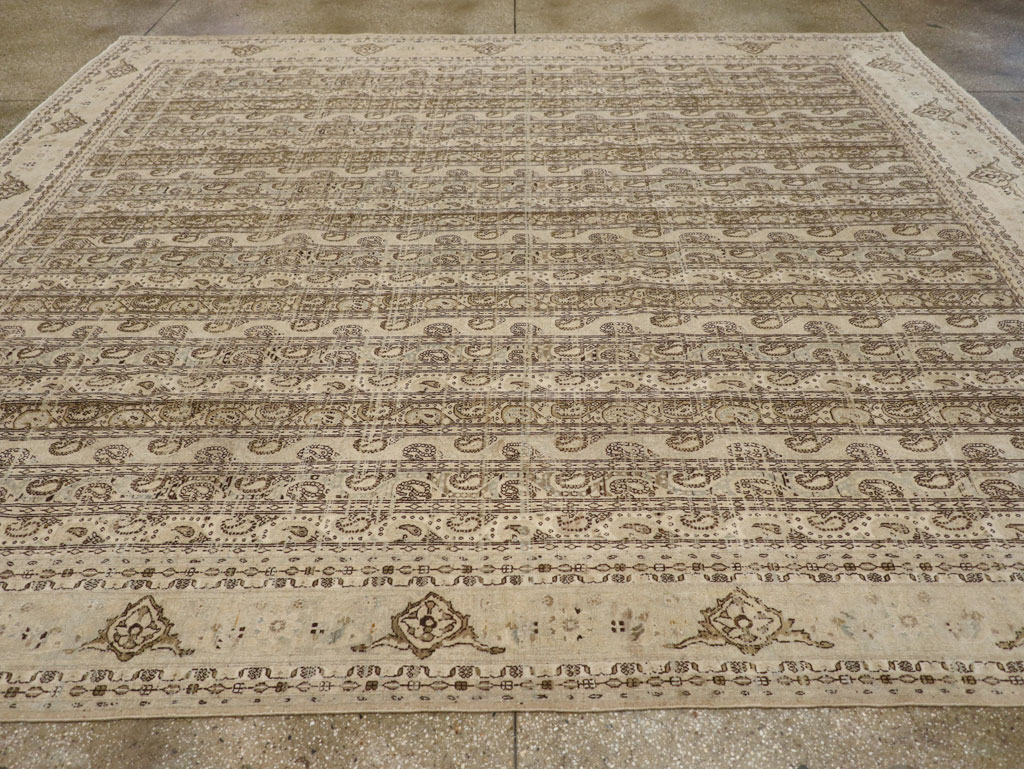 Vintage Persian Quom Room Size Carpet, No.24103 - Galerie Shabab