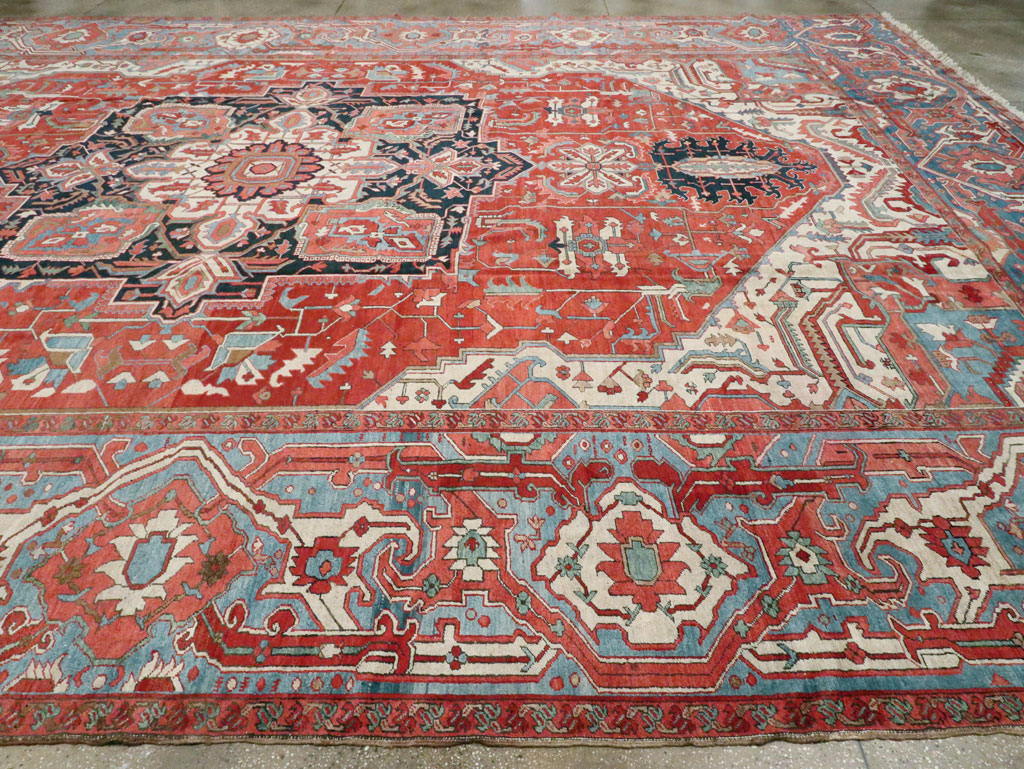 Antique Persian Heriz Carpet, No.24109 - Galerie Shabab