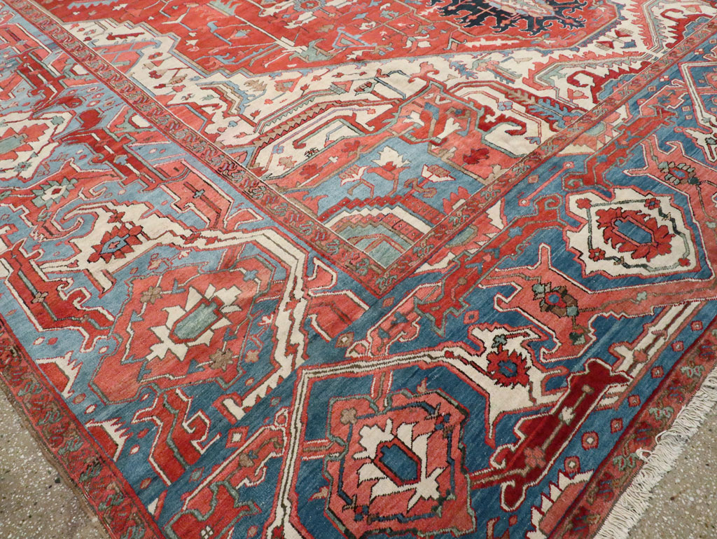 Antique Persian Heriz Carpet, No.24109 - Galerie Shabab