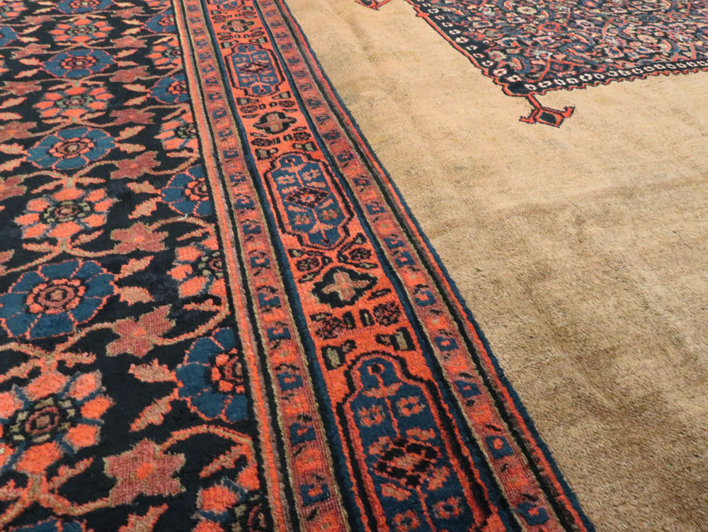 Antique Persian Dorokhsh Carpet, No.24110 - Galerie Shabab
