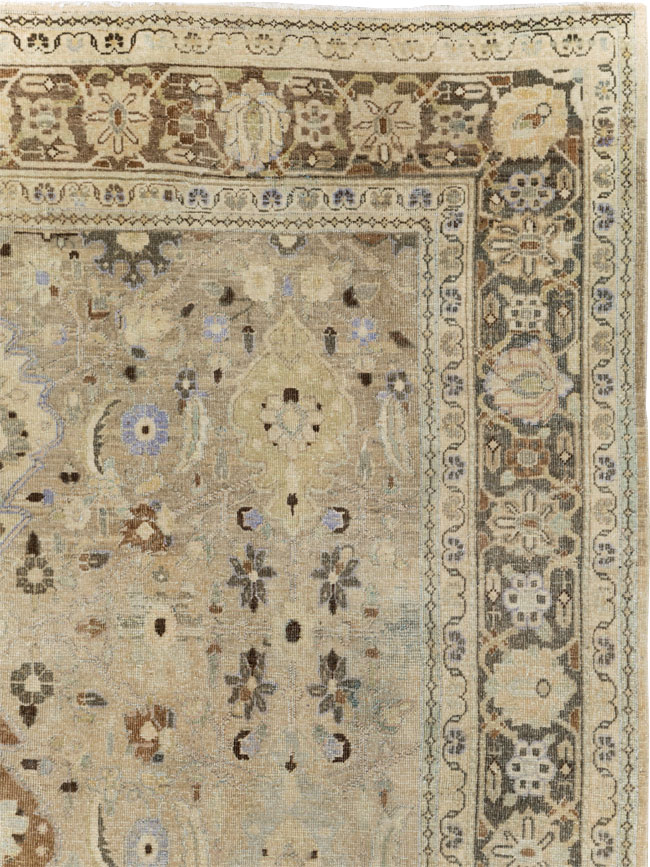Vintage Persian Mahal Square Room Size Carpet, No.24117 - Galerie Shabab