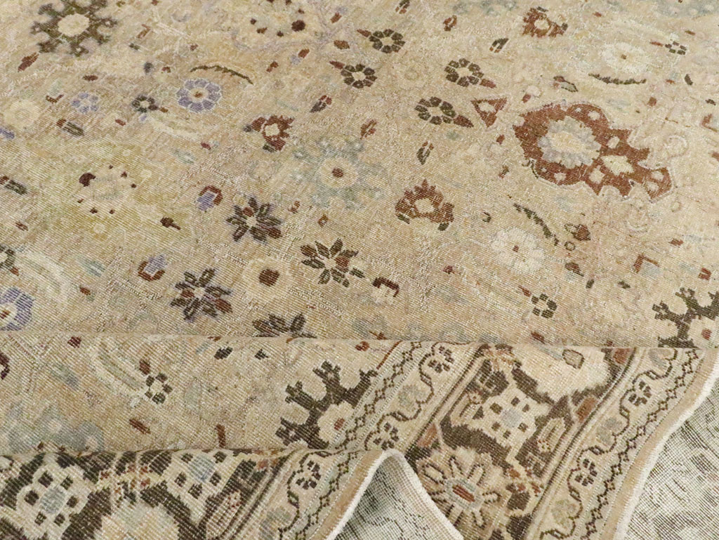 Vintage Persian Mahal Square Room Size Carpet, No.24117 - Galerie Shabab