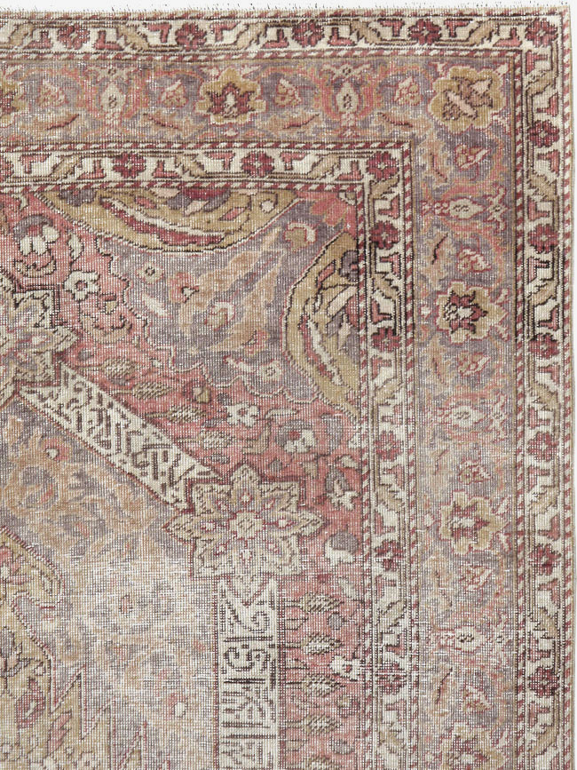 Vintage Turkish Sivas Distressed Rug, No.24121 - Galerie Shabab