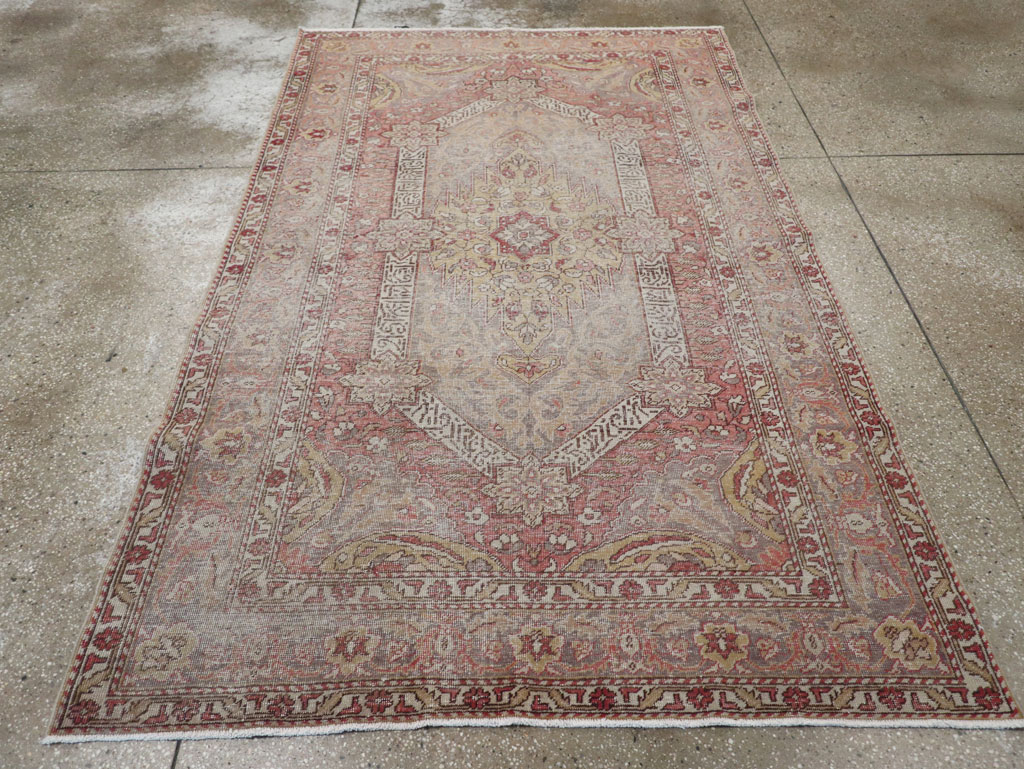 Vintage Turkish Sivas Distressed Rug, No.24121 - Galerie Shabab