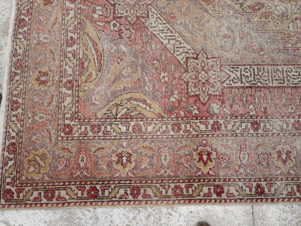 Vintage Turkish Sivas Distressed Rug, No.24121 - Galerie Shabab