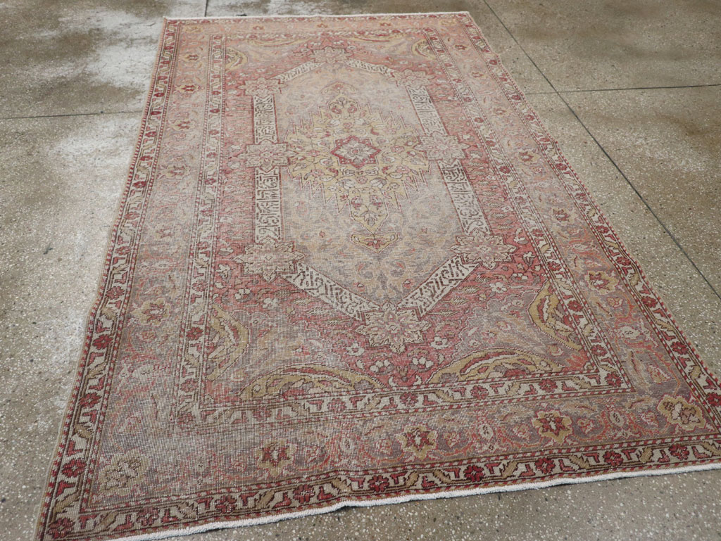 Vintage Turkish Sivas Distressed Rug, No.24121 - Galerie Shabab