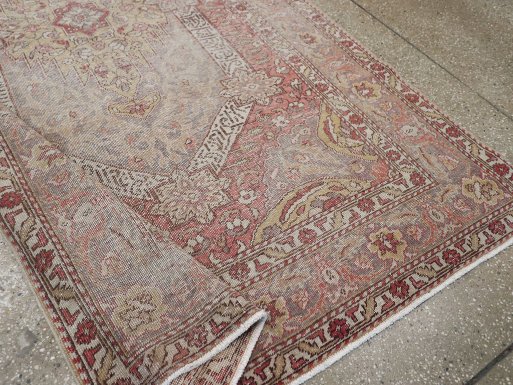 Vintage Turkish Sivas Distressed Rug, No.24121 - Galerie Shabab