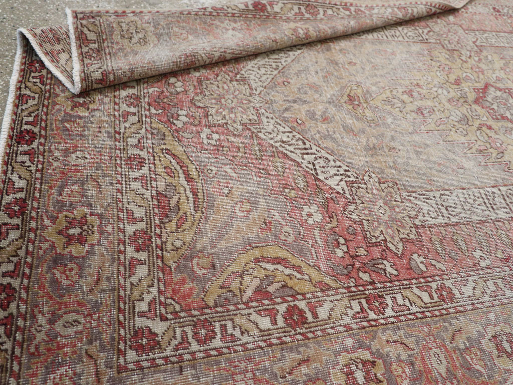 Vintage Turkish Sivas Distressed Rug, No.24121 - Galerie Shabab