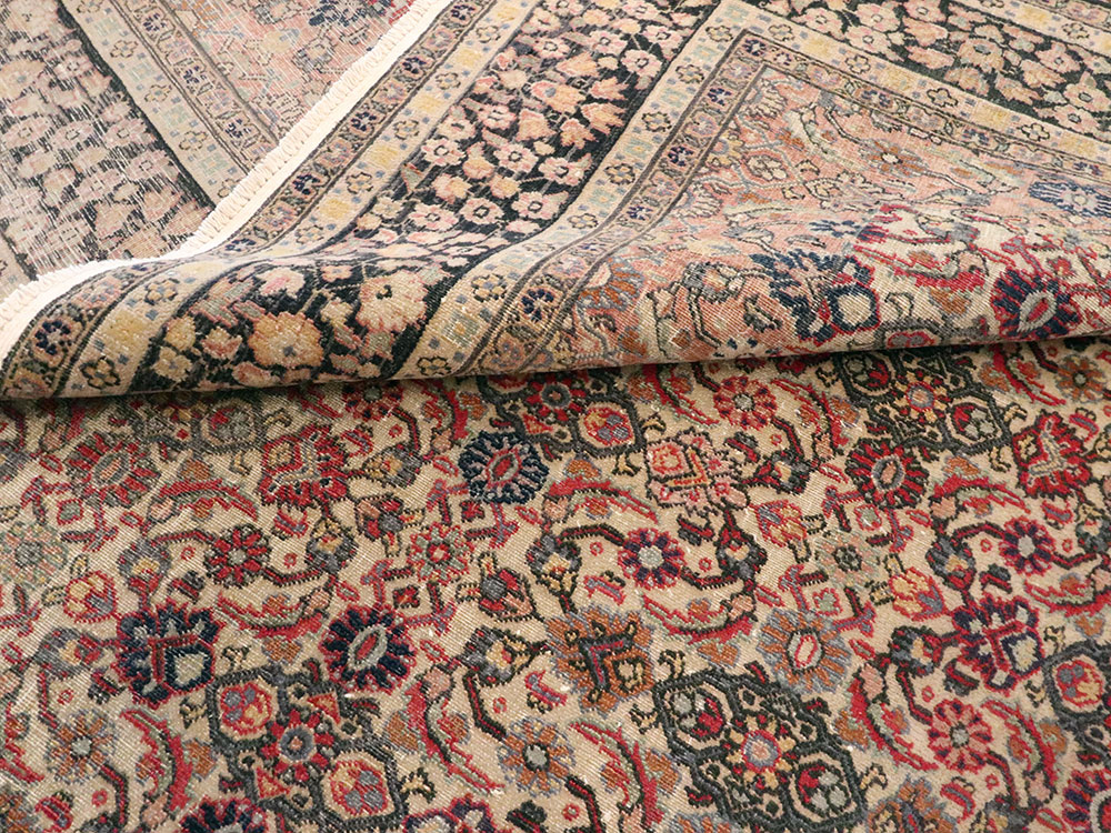 Antique Indian Lahore Carpet, No.24132 - Galerie Shabab