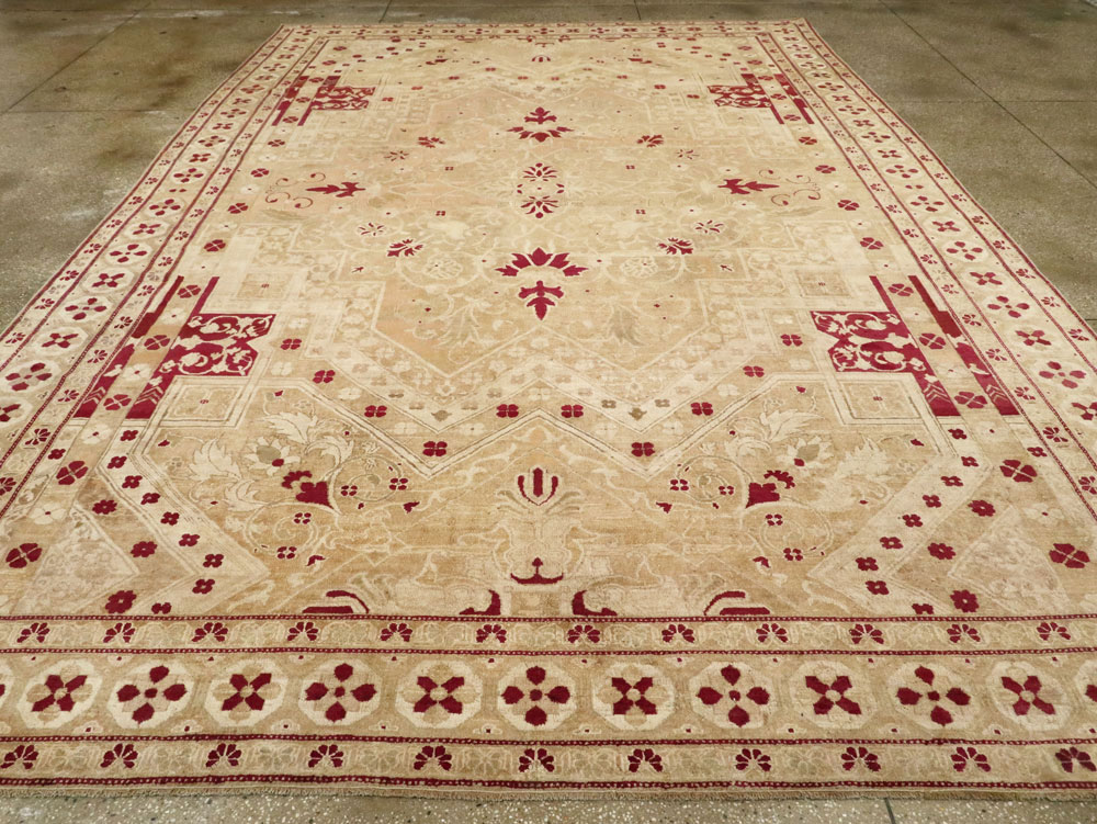 Vintage Indian Agra Carpet, No.24135 - Galerie Shabab