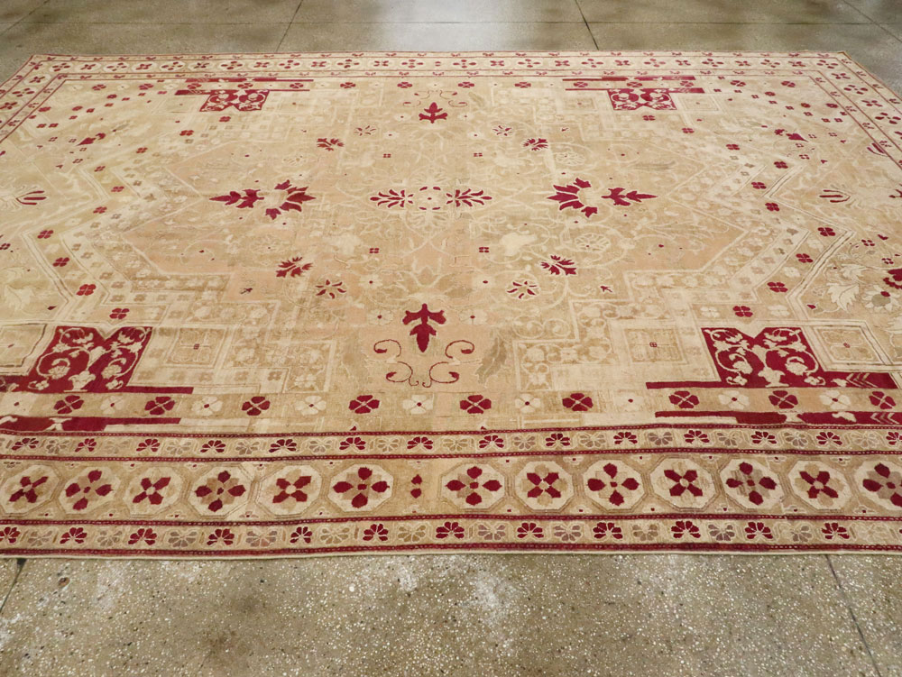 Vintage Indian Agra Carpet, No.24135 - Galerie Shabab